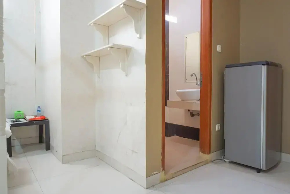 Photo - RedDoorz near Kemang Square