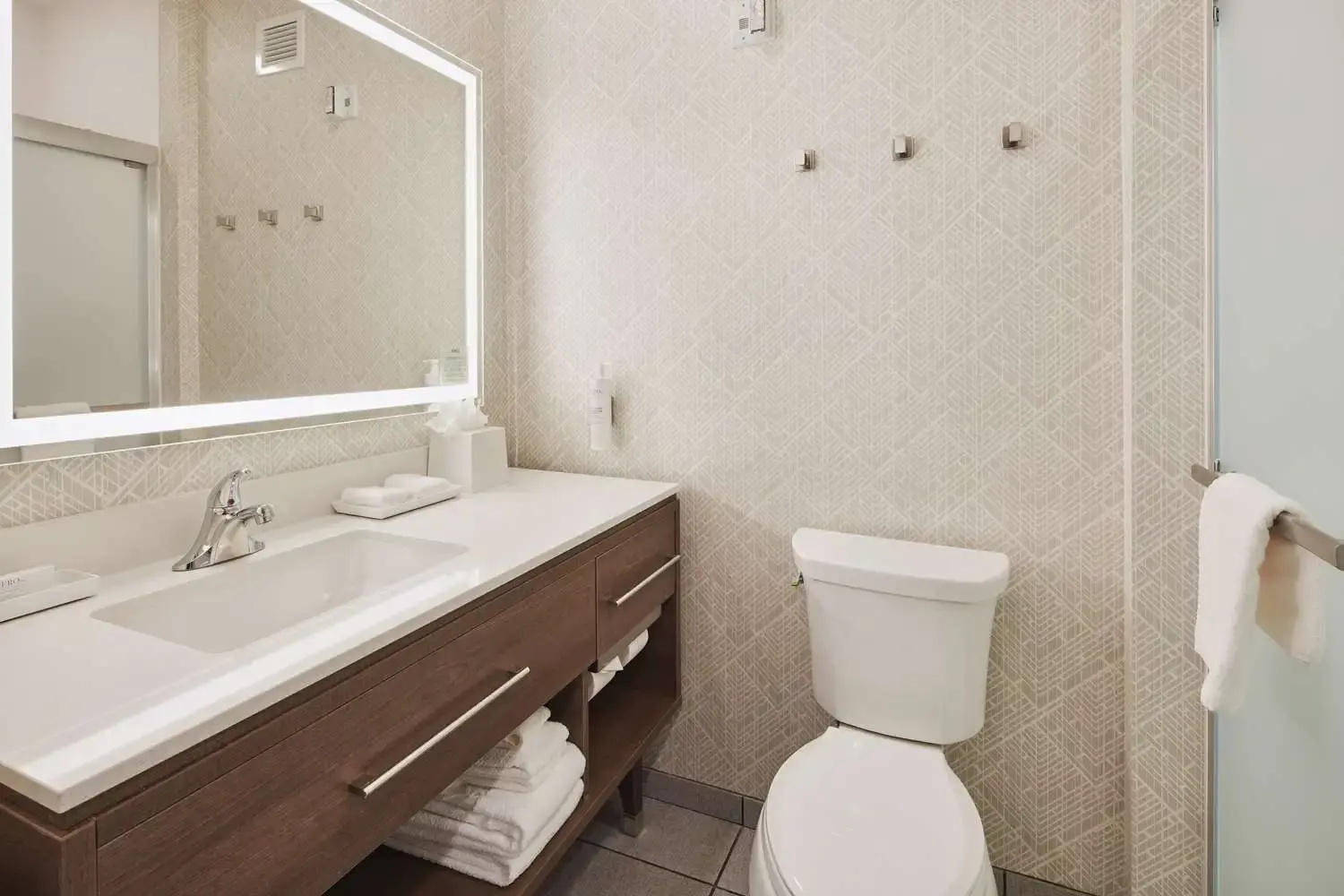 Photo - Home2 Suites By Hilton Sacramento At Csus