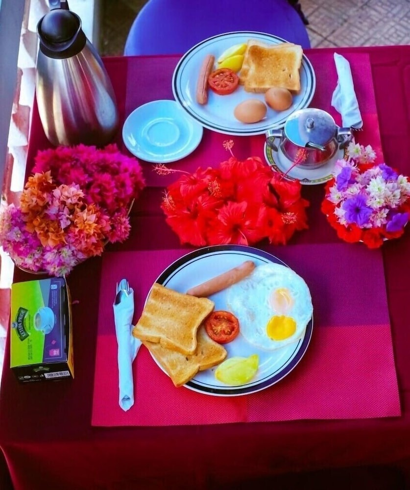 Photo - Garden Lodge
