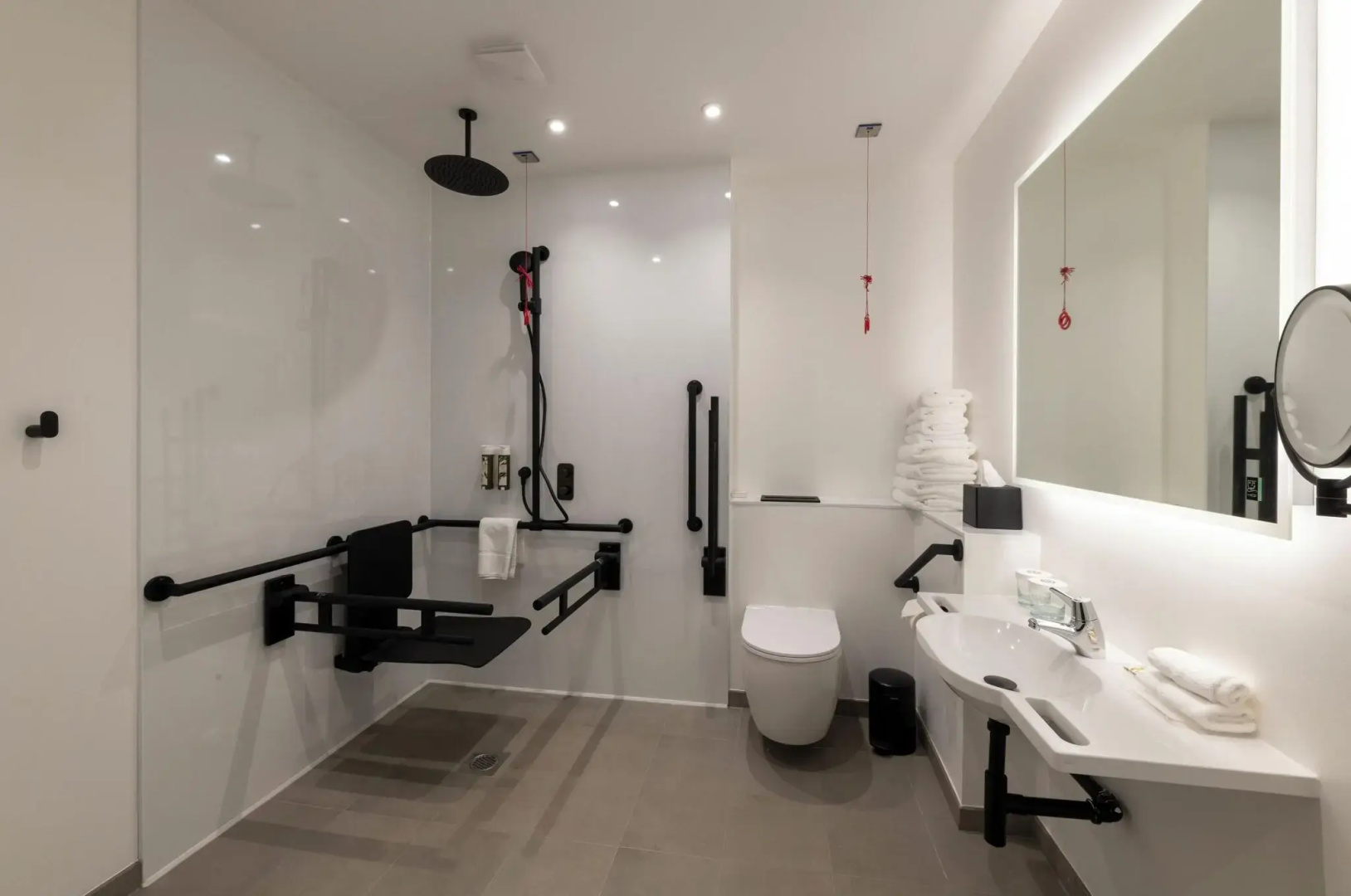 Photo - Sandman Signature Glasgow Hotel