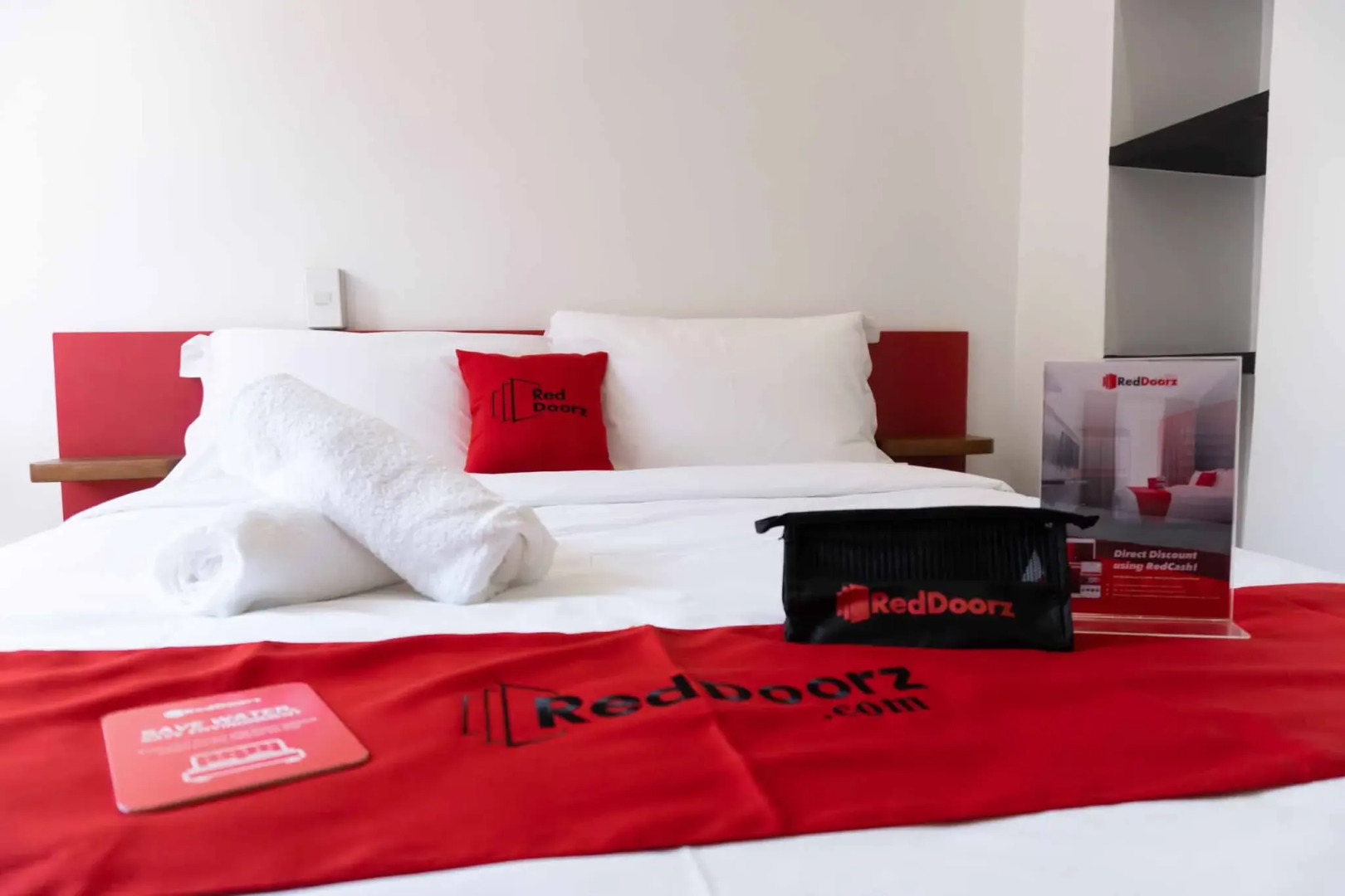 Foto - RedDoorz Plus at MM Hotel Las Pinas former RedDoorz Plus Near Bamboo Organ