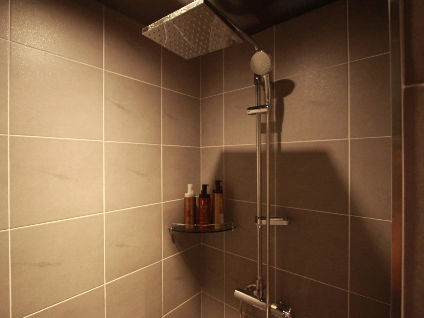 Photo - Shinchon Y Hotel