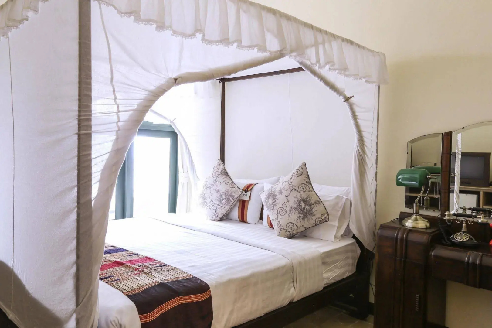 Photo - Yesterday Hotel