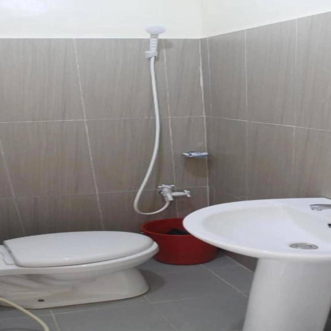Foto - Super OYO Townhouse OAK Hotel Fiducia Pondok Gede