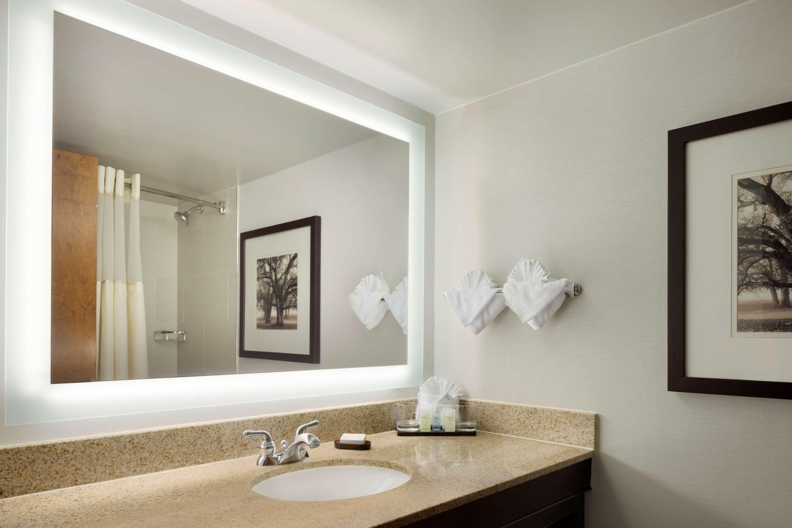 Photo - Embassy Suites by Hilton Columbus