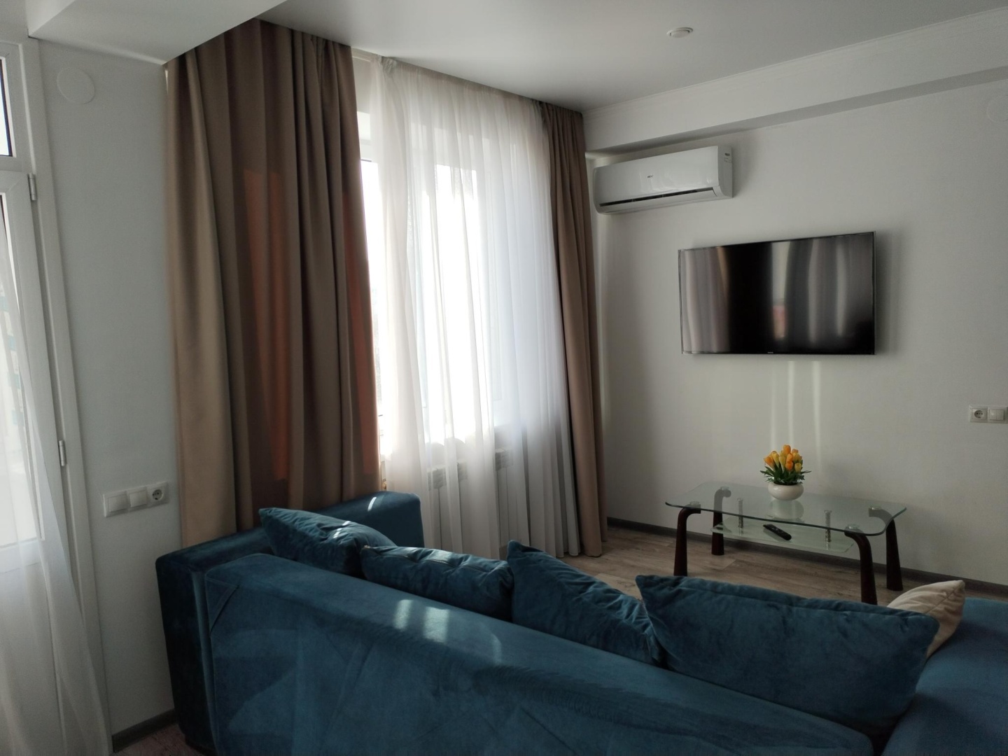 Rooms Apartments (Румс Апартментс) на улице Власова