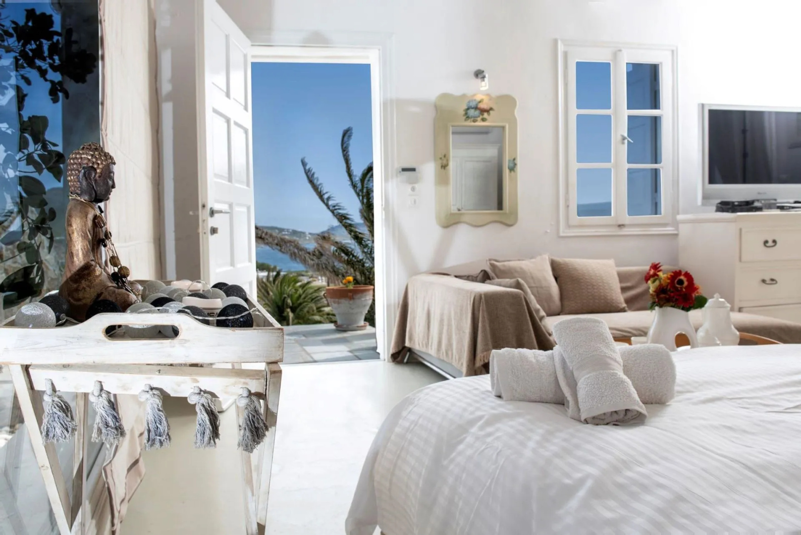 Foto - Manu Mykonos Exclusive Villa Luxury Beachside Stay with Private Pool by Quality Brand Villas