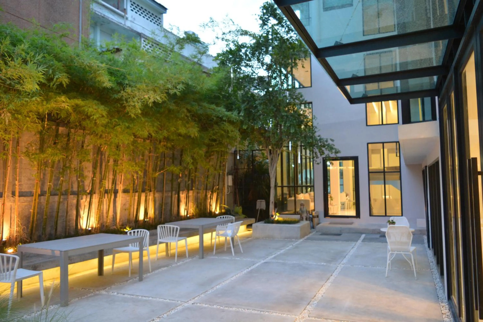 Photo - Rezt Bangkok