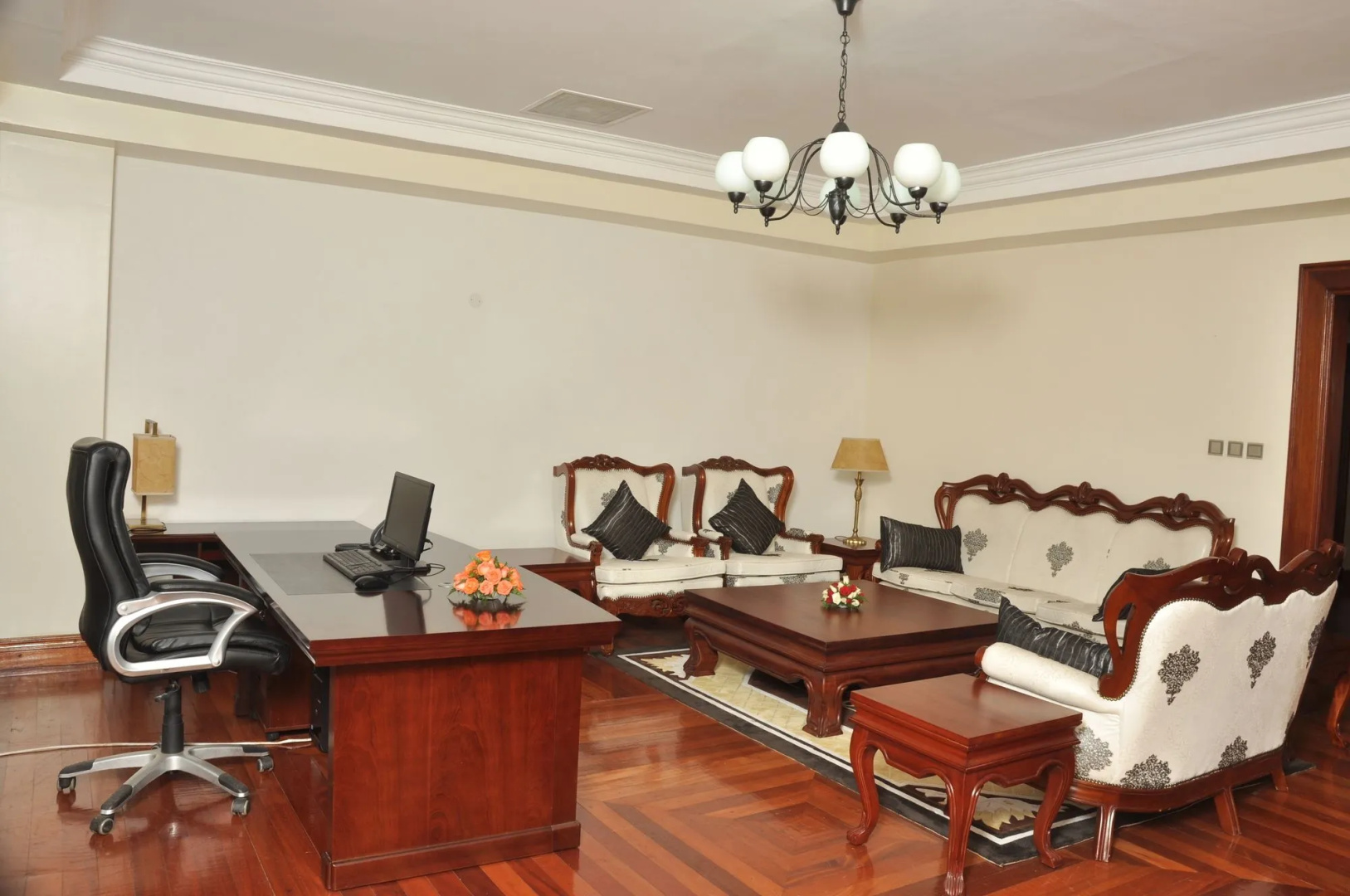 Photo - Weston Hotel