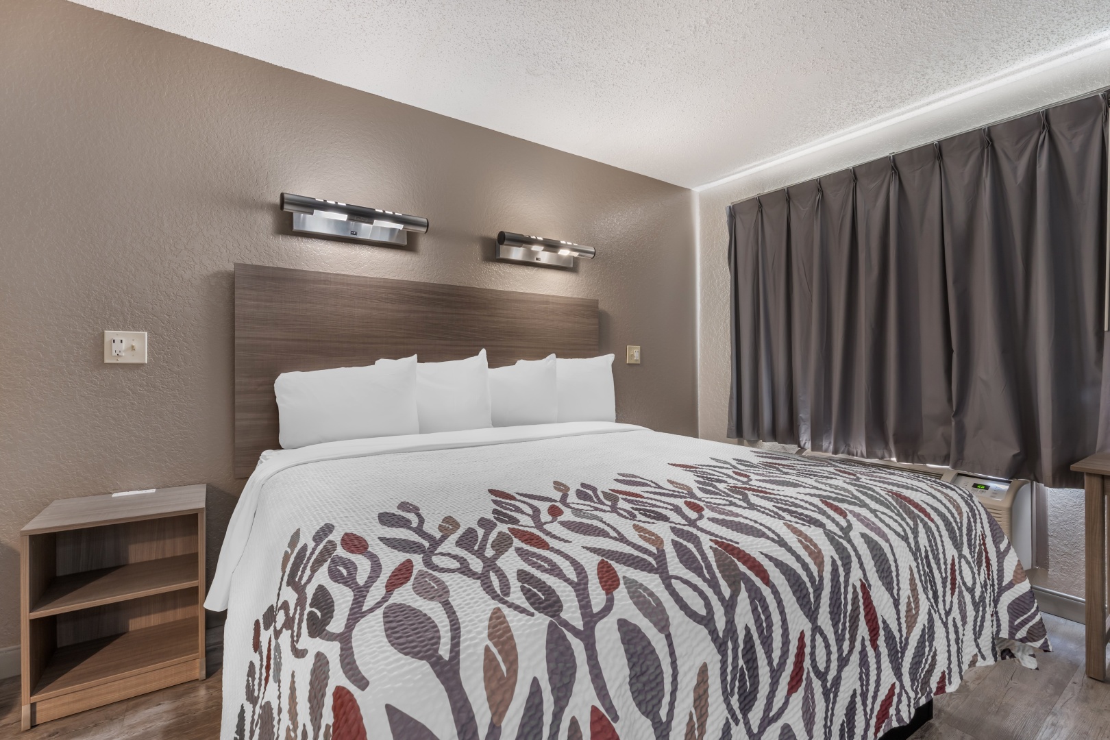 Photo - Red Roof Inn Houston - Brookhollow