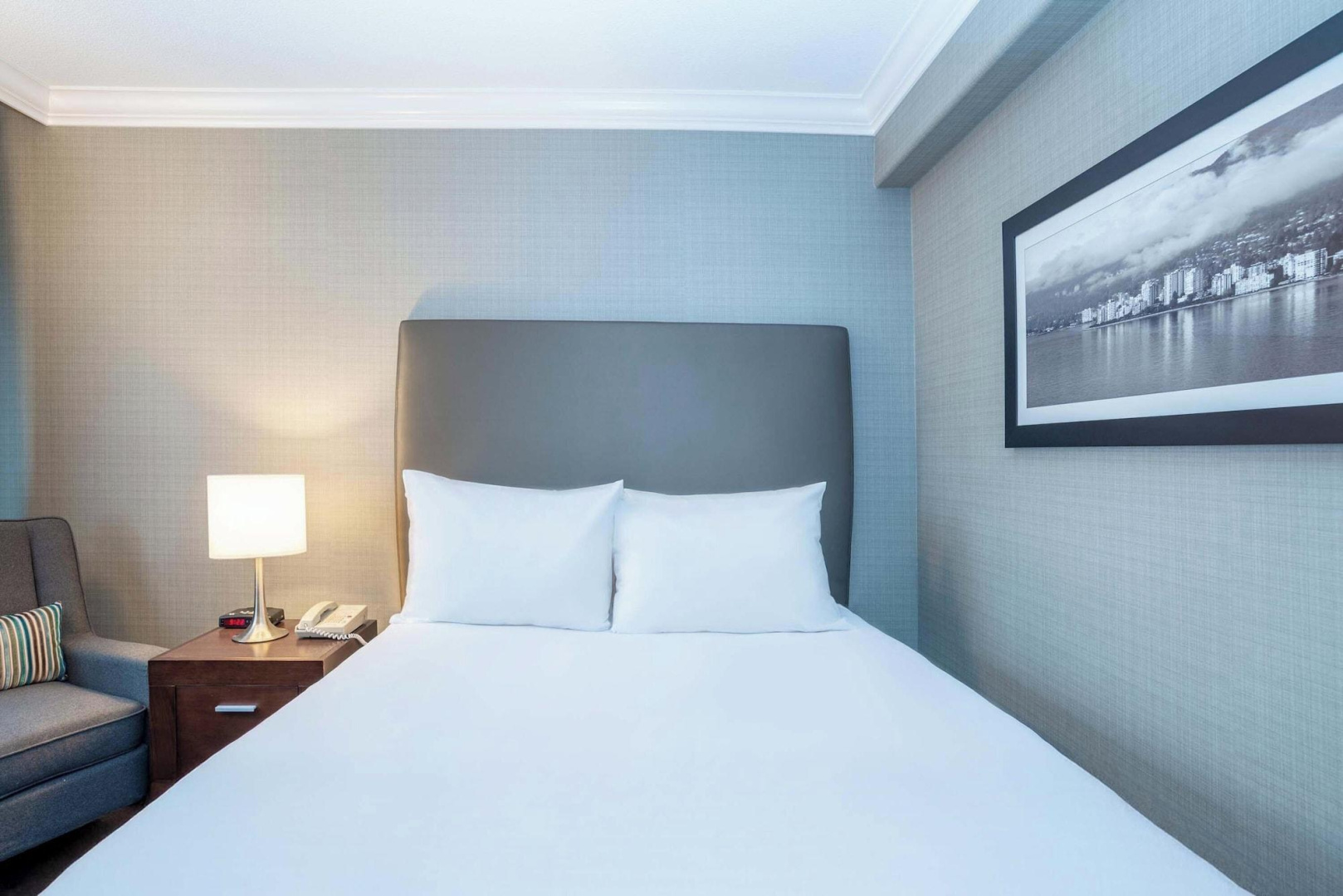 Foto - Sandman Hotel & Suites Vancouver Airport