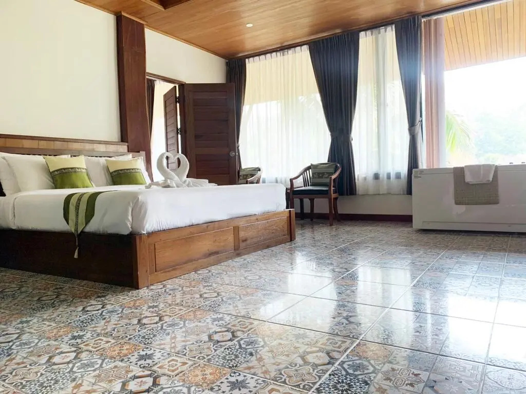 Photo - Royal Train Garden Resort