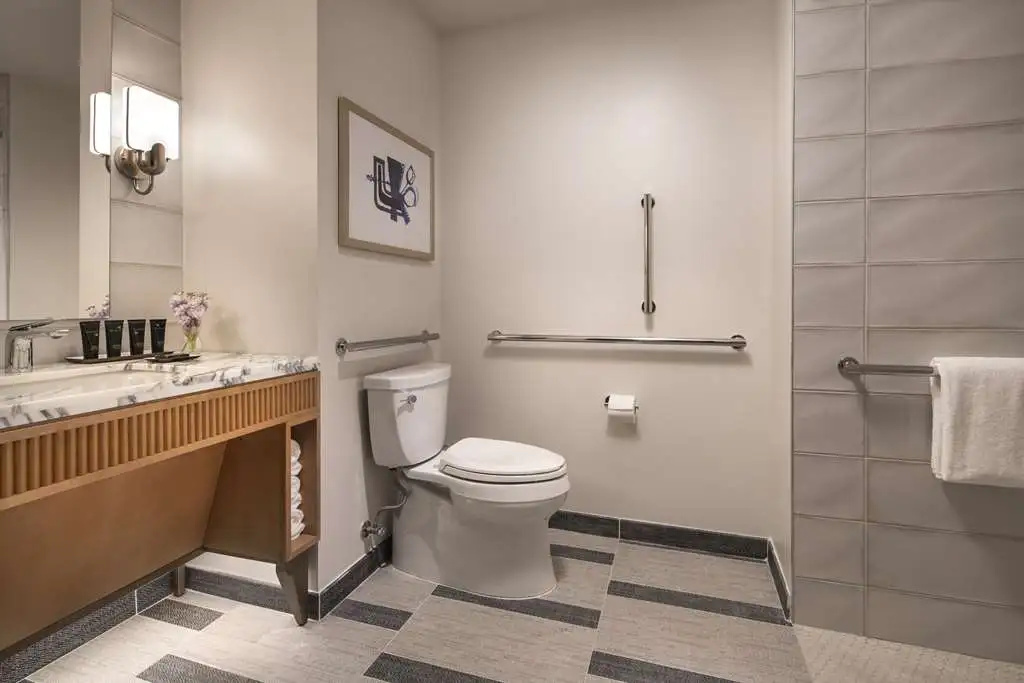 Photo - Hyatt Centric Downtown Nashville