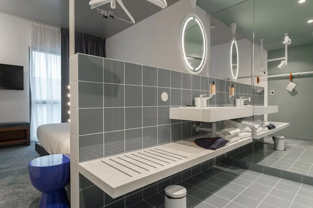 Photo - The Ruck Hotel