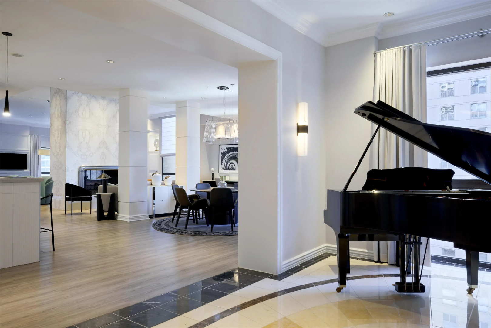 Photo - Hyatt Regency Chicago