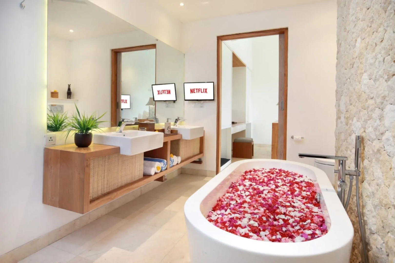 Photo - The Jimbaran Villa by Ini Vie Hospitality