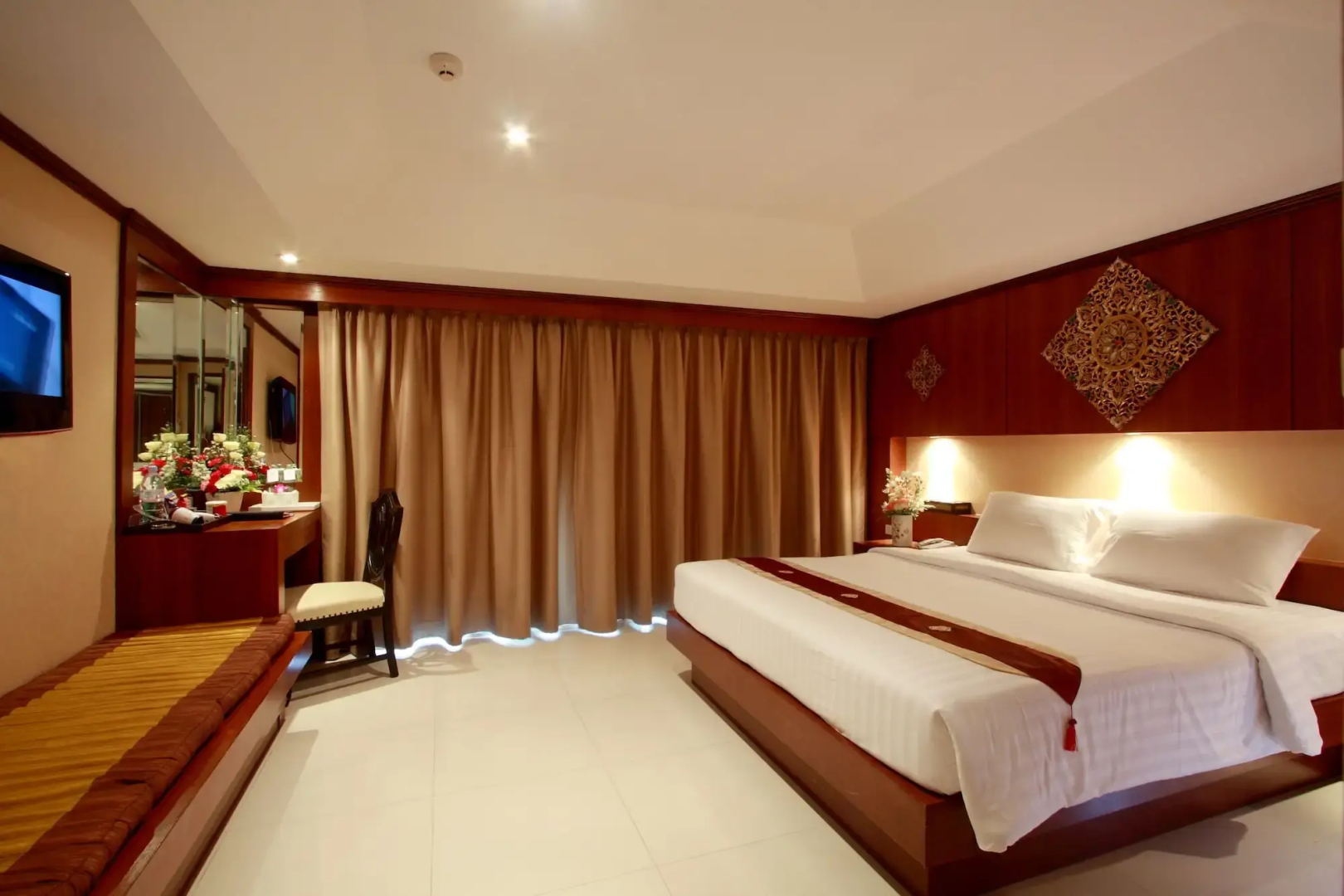 Foto - Rayaburi Hotel, Patong