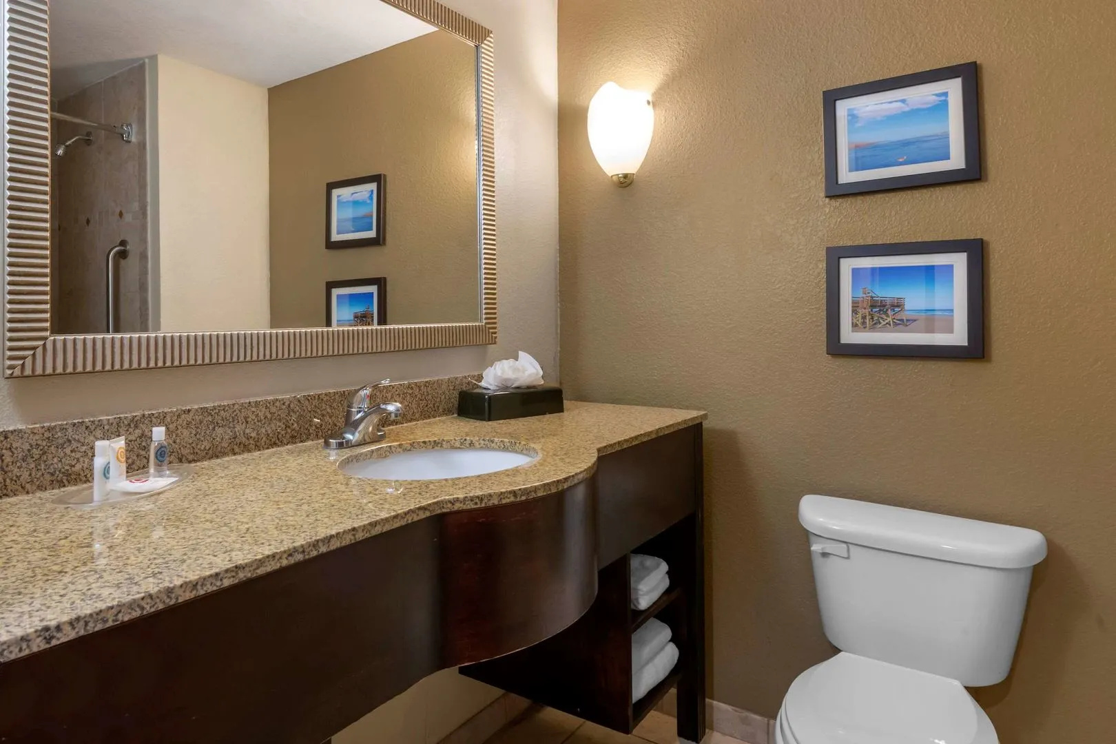 Photo - Comfort Suites West Jacksonville