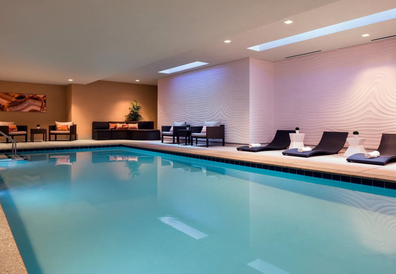 Photo - Courtyard by Marriott Phoenix Downtown