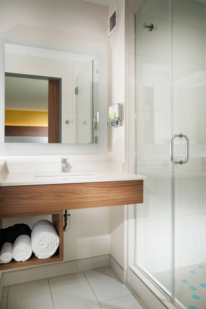 Photo - Staypineapple, Hotel Z, Gaslamp San Diego