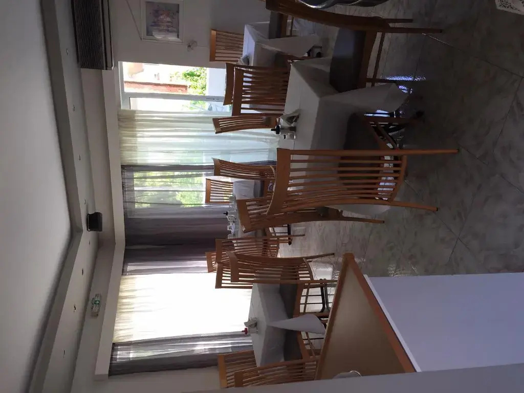 Photo - Alkyonides Hotel