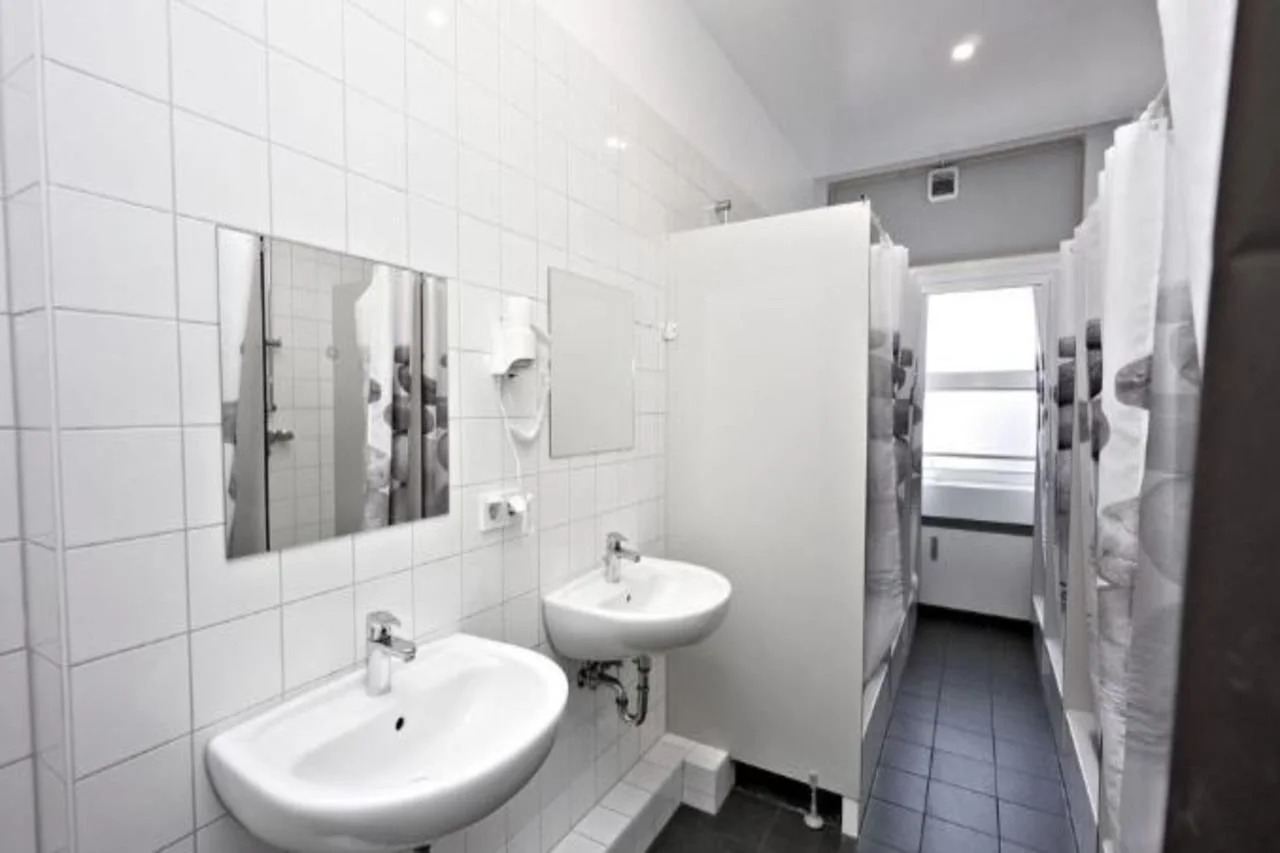 Photo - Low Budget Hostel