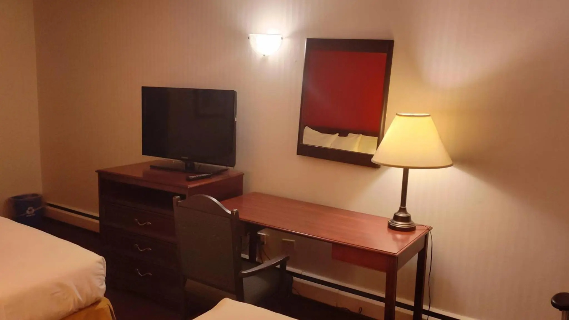 Photo - Metro Inn Calgary Northwest