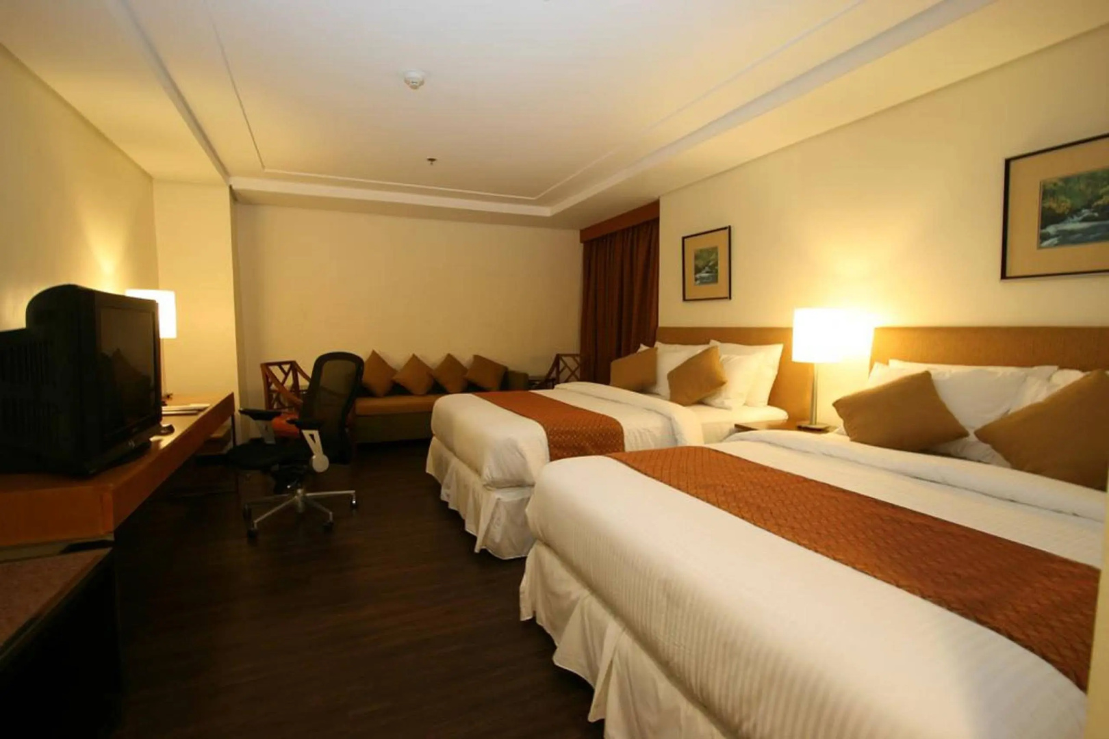Foto - Crown Regency Hotel Makati