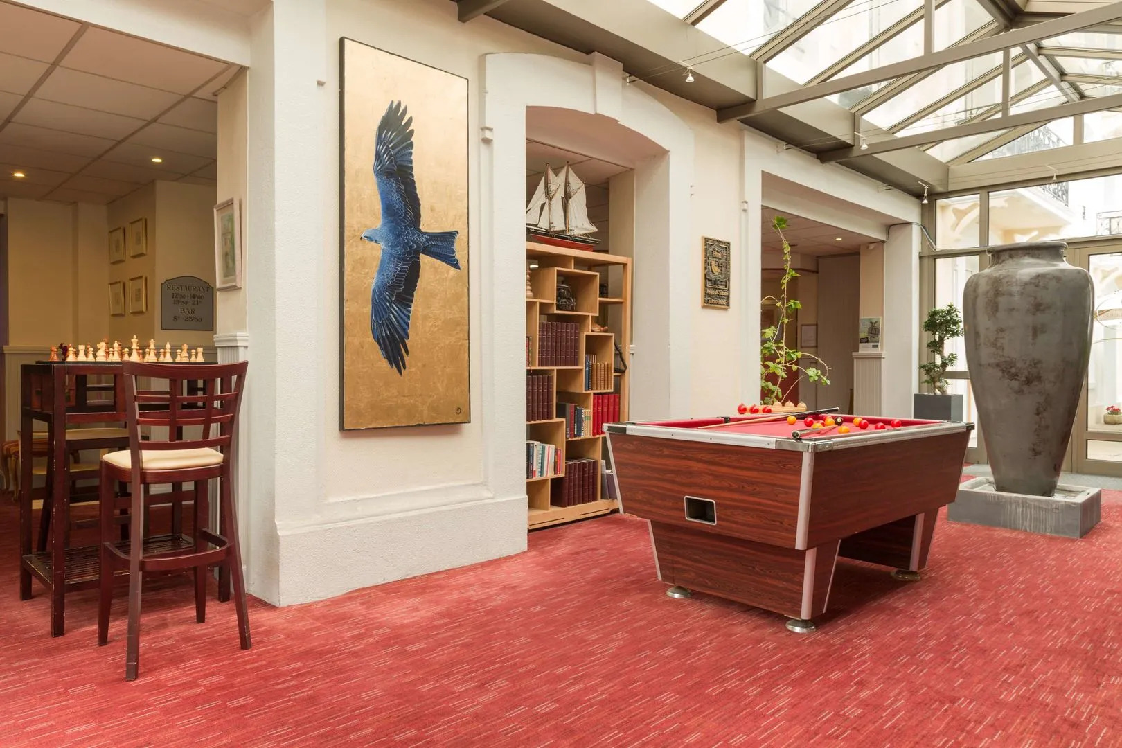 Photo - Grand Hotel de Courtoisville