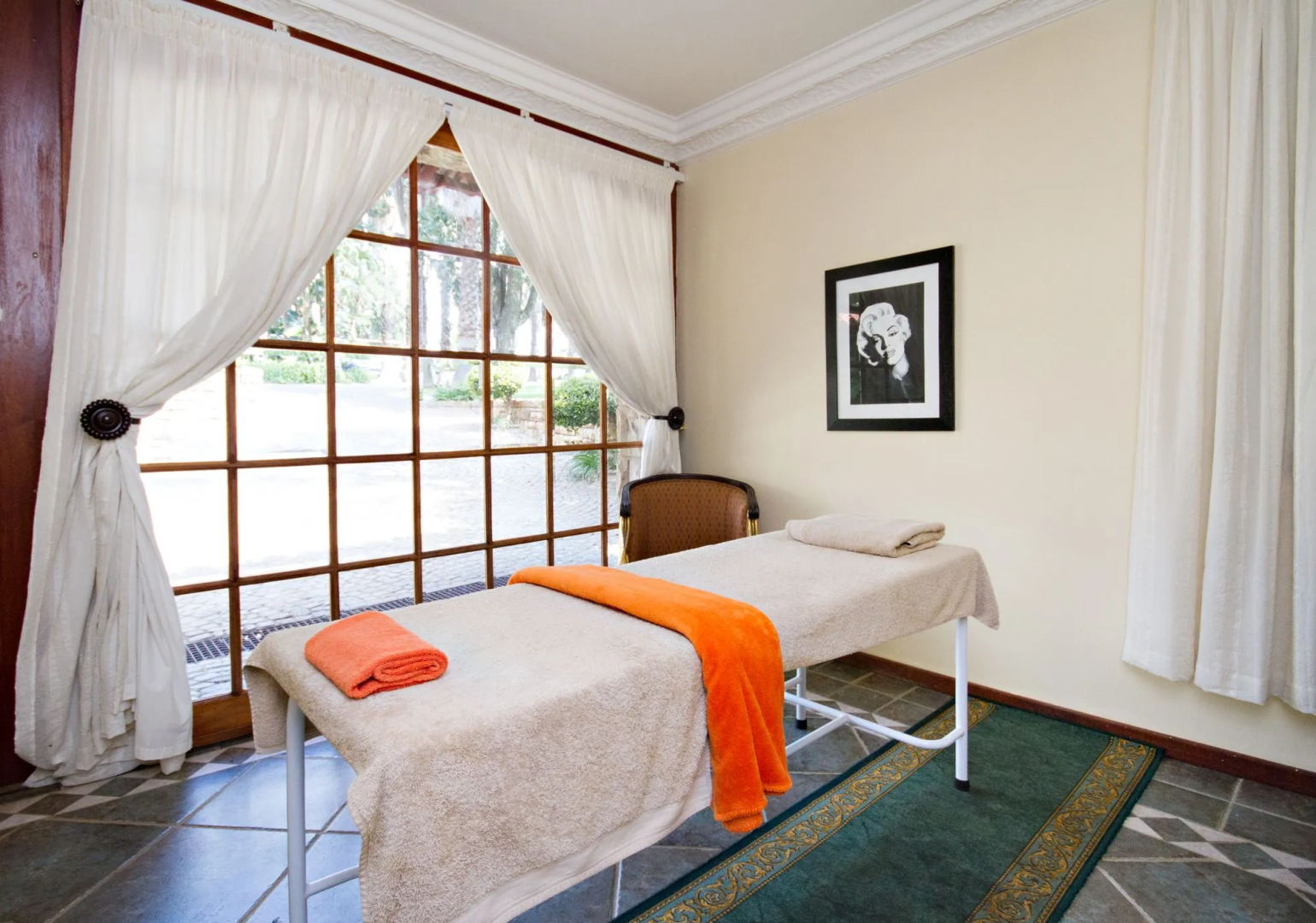 Photo - Apogee Boutique Hotel & Spa