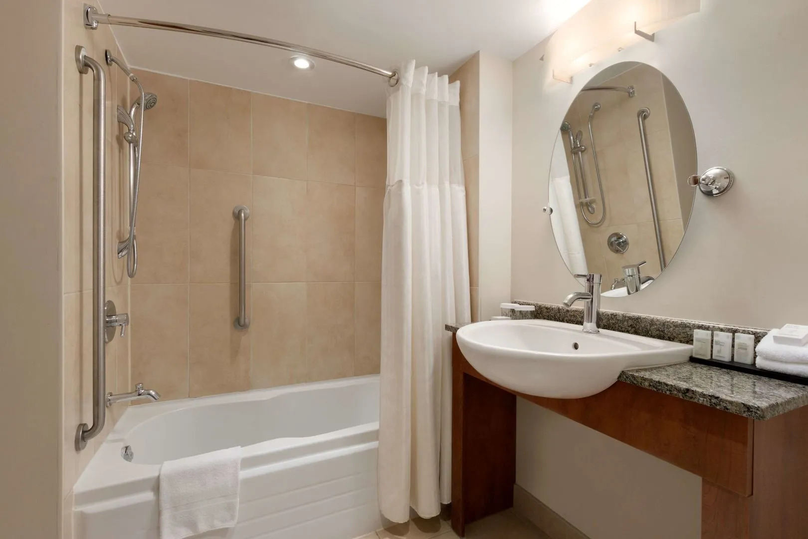 Foto - Embassy Suites by Hilton - Montreal