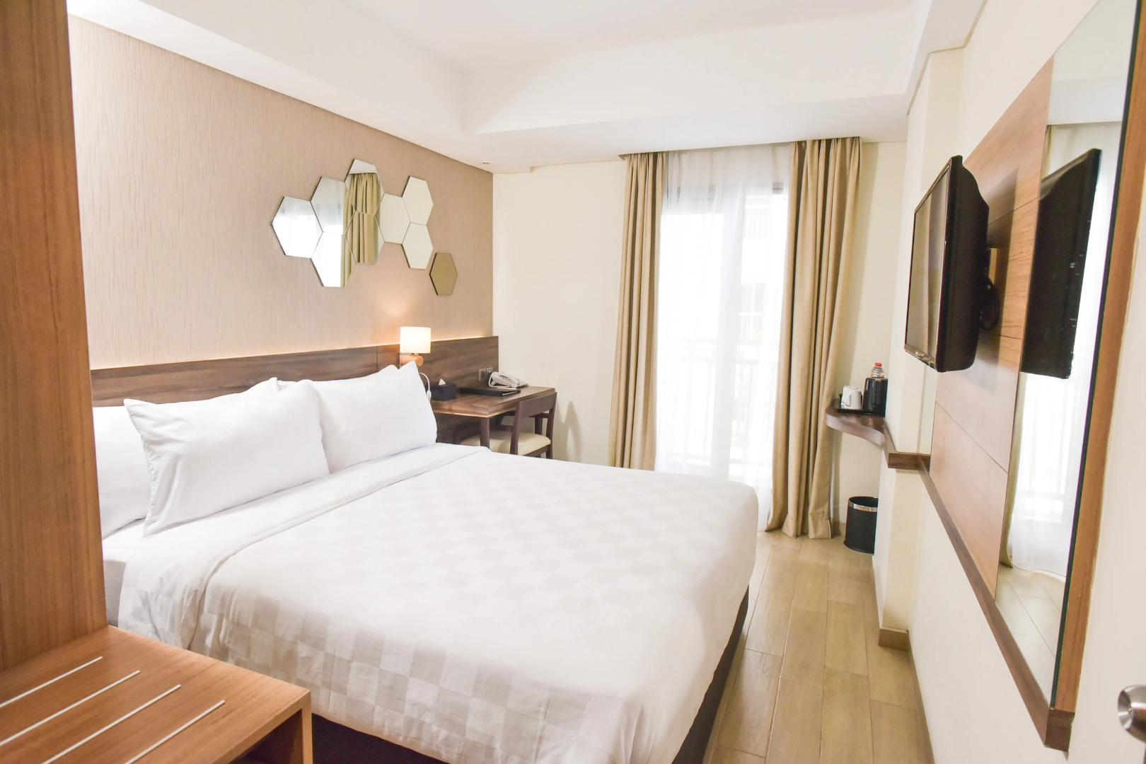 Photo - Golden Tulip Essential Tangerang