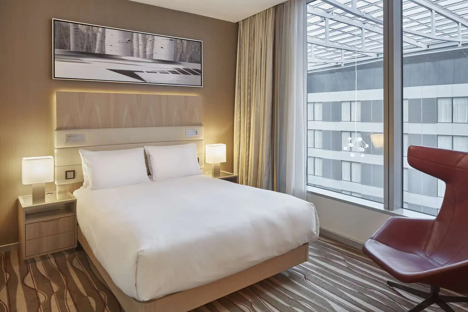 Photo - Hilton Frankfurt Airport