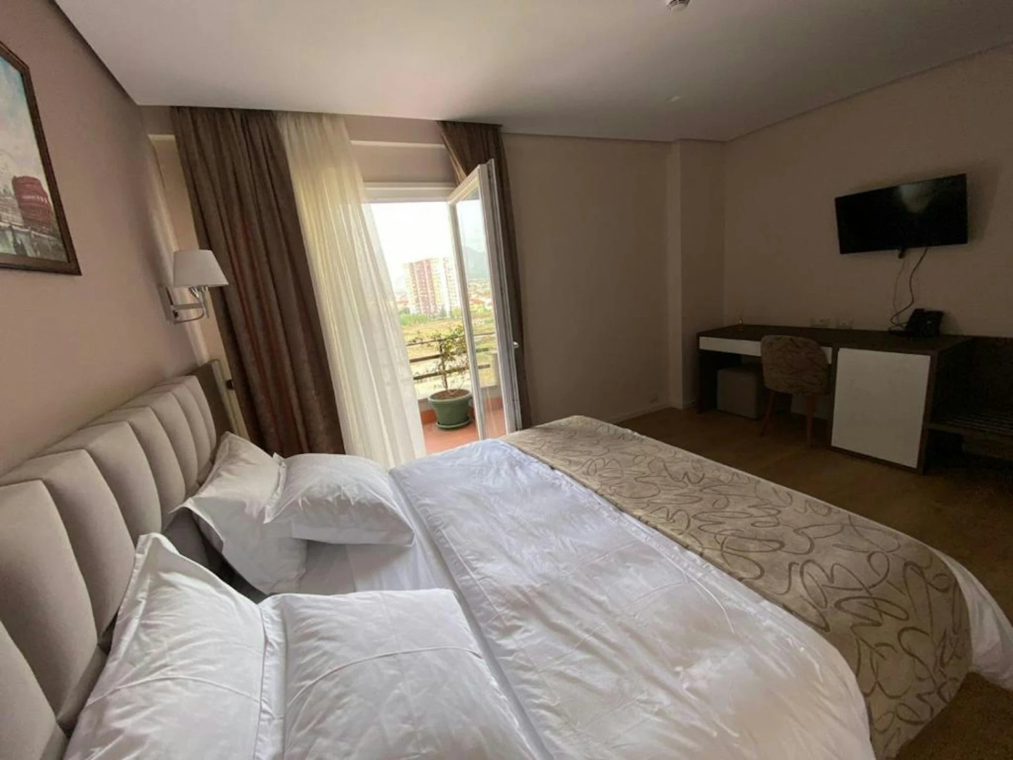 Photo - Doanesia Premium Hotel And Spa Tirana