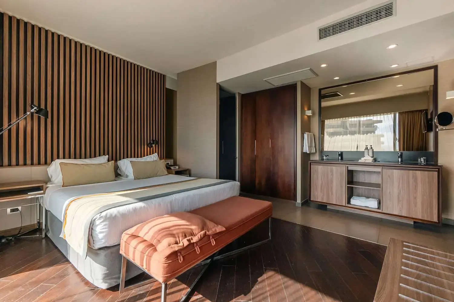 Foto - DoubleTree by Hilton Santiago Kennedy