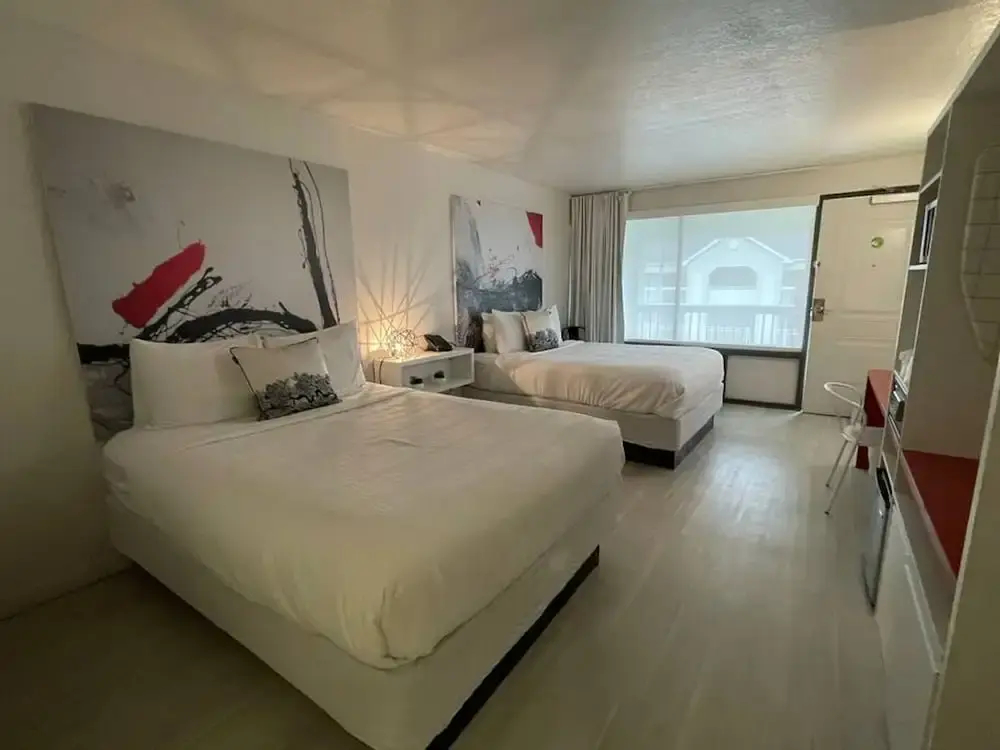 Photo - Newly Room in cozy hotel with Super location to the Parks