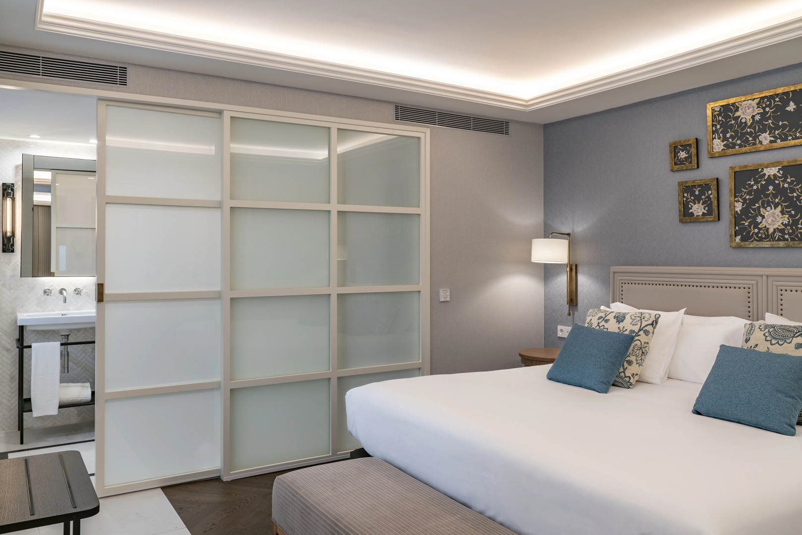 Photo - Vincci Molviedro Suites Apartments