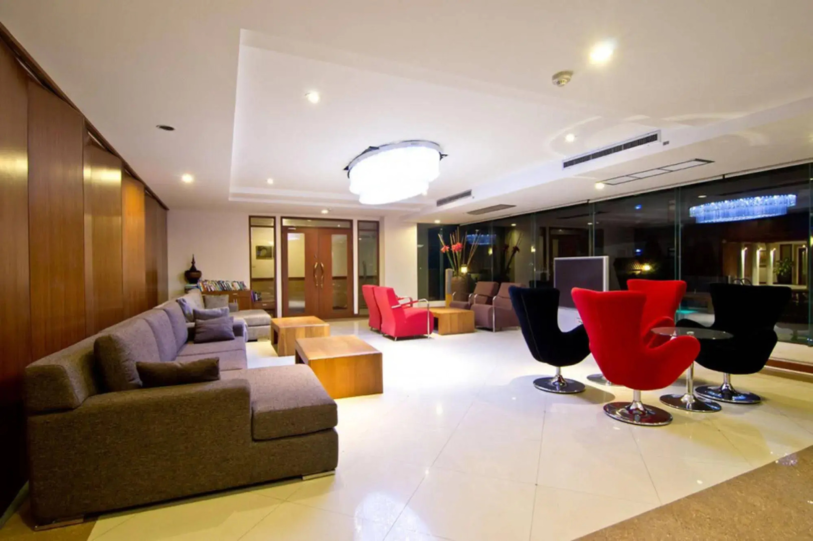 Photo - Lasalle Suites Hotel & Residence