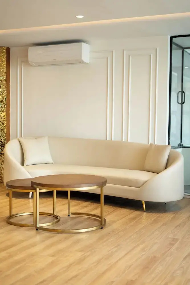 Photo - Trunk & Trolley A Luxury Boutique Hotel