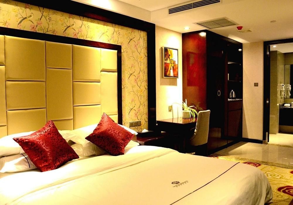 Huangguan Business Hotel