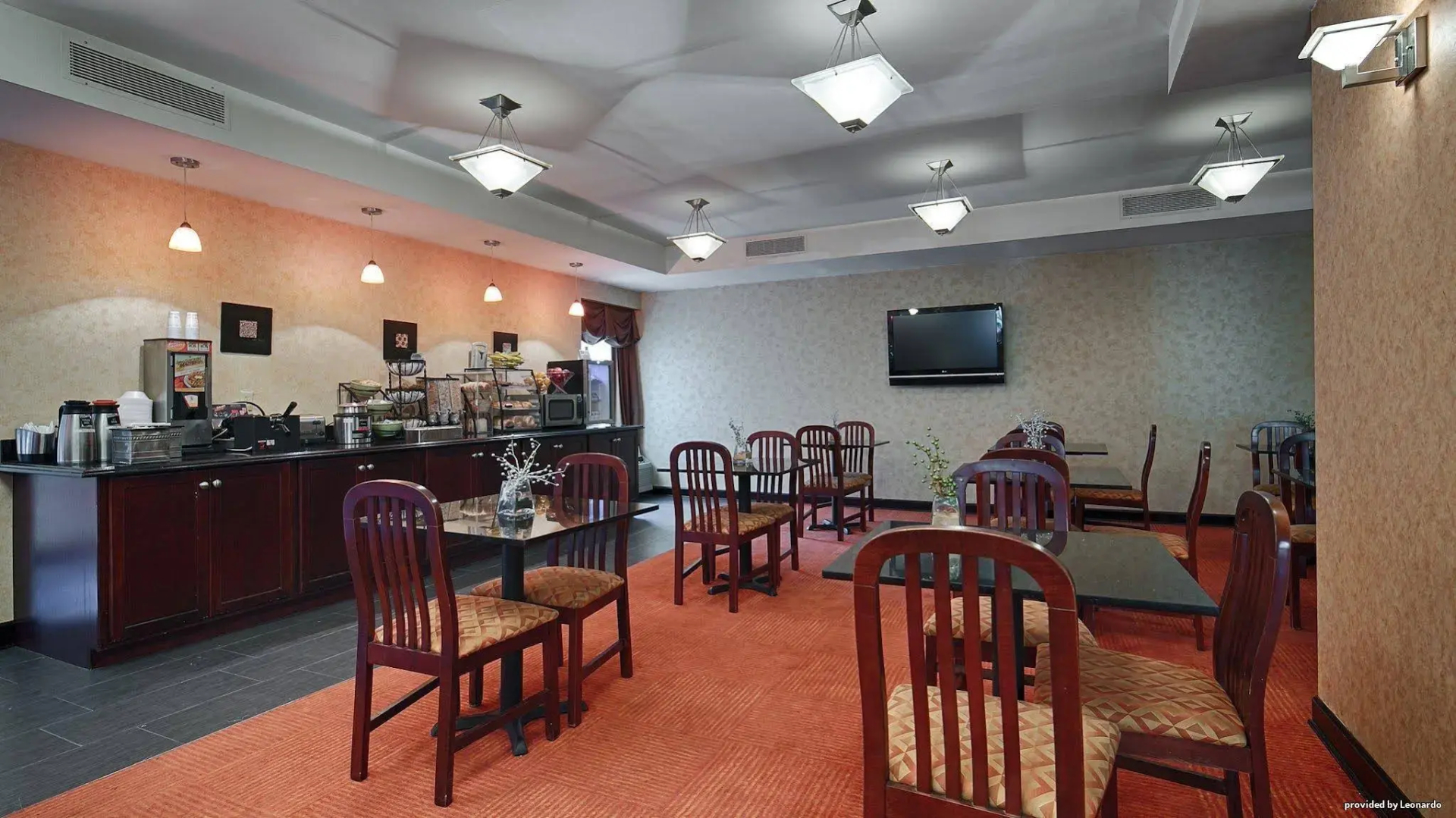 Foto - SureStay by Best Western Charlotte Matthews