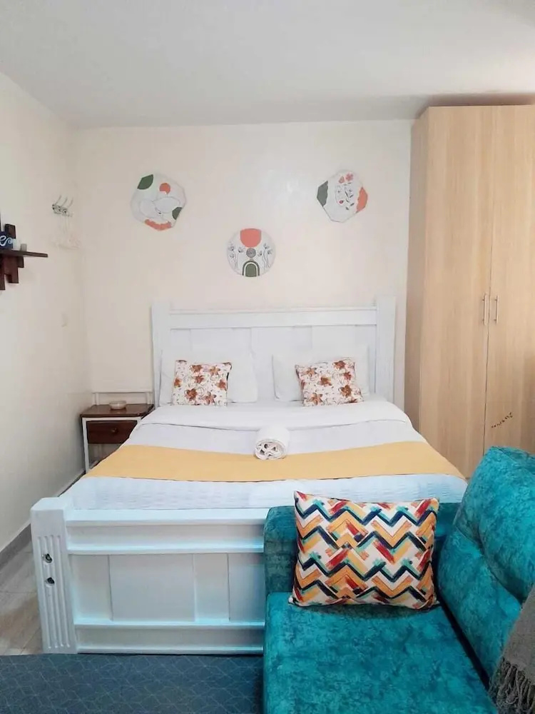 Lux Suites Chapell Hill Apartments