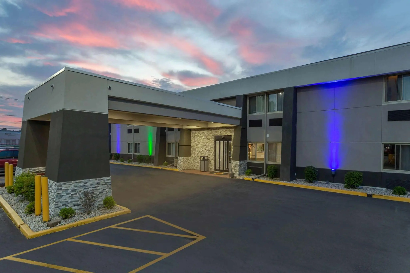 Foto - Super 8 by Wyndham South Holland