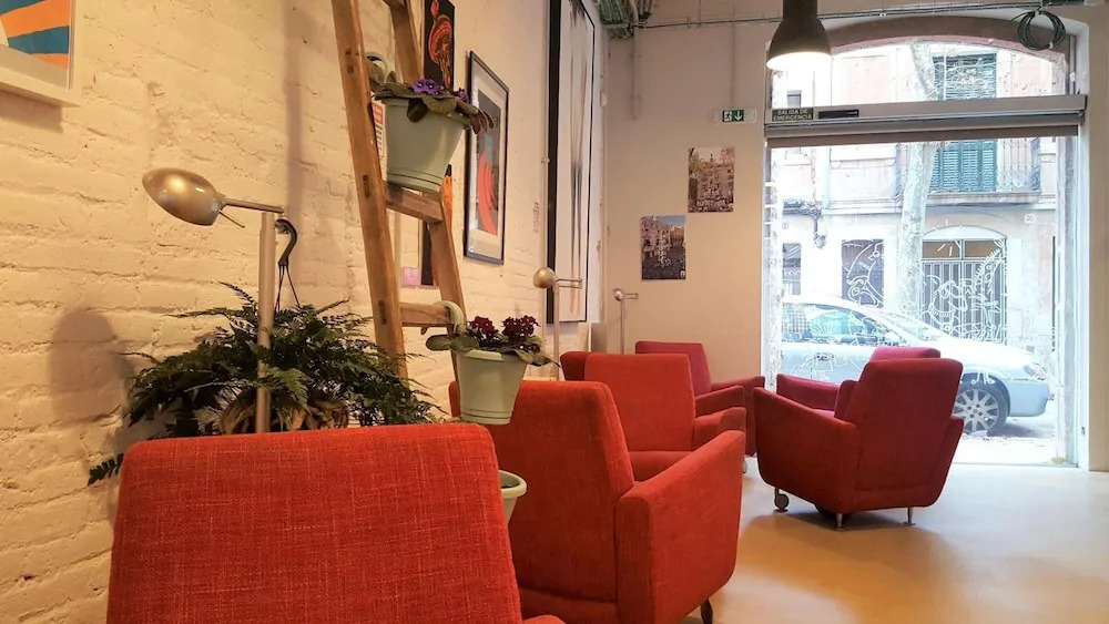 Photo - Ten To Go Hostel