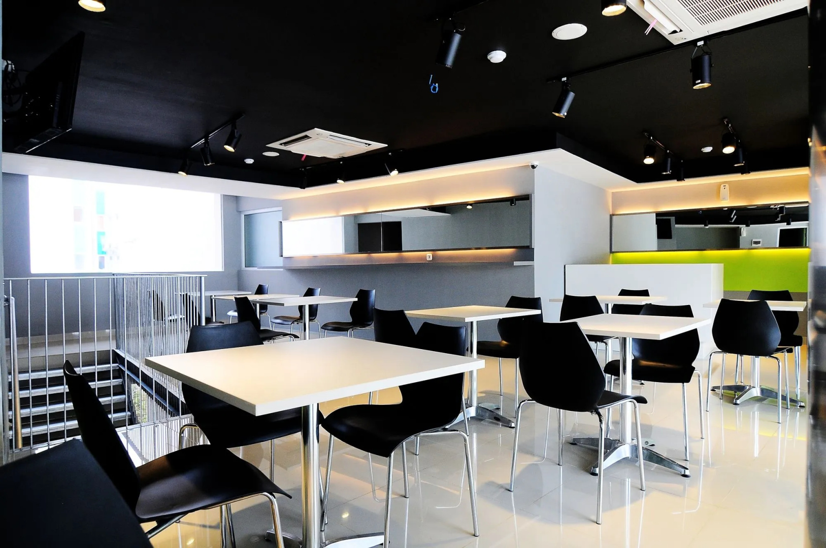 Photo - Swift Inn Aeropolis Airport