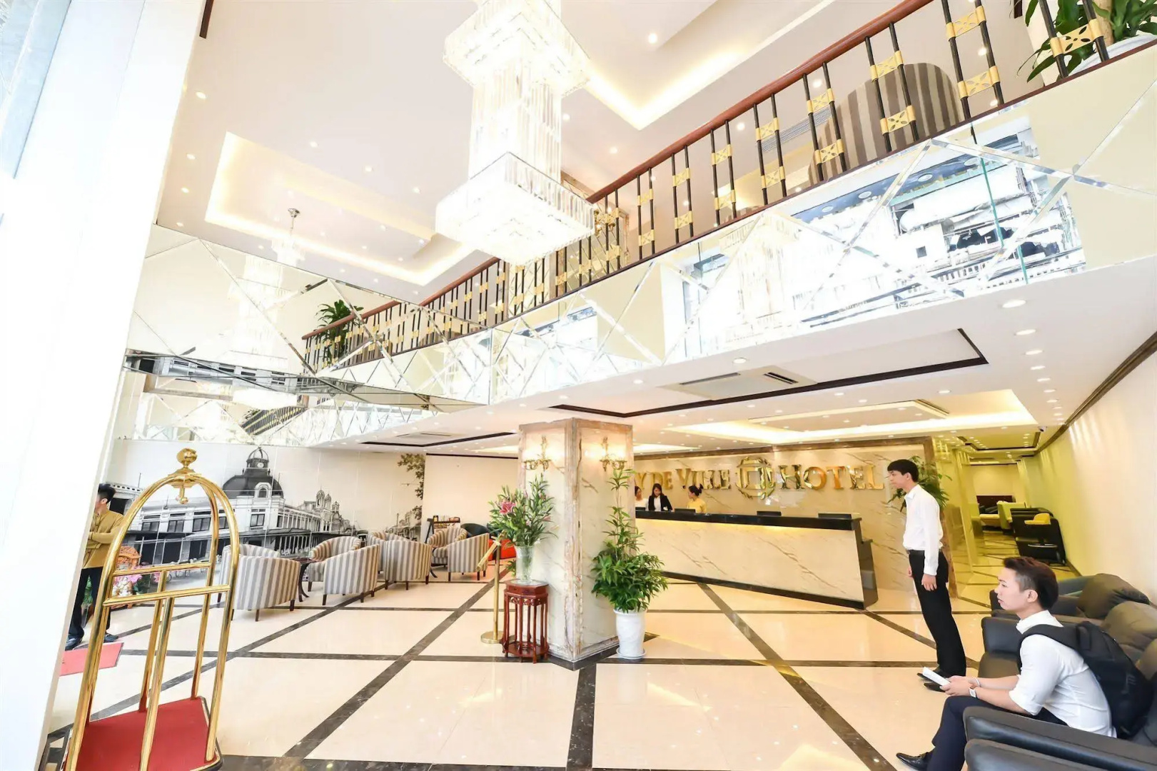 Photo - May De Ville Lakeside Hotel