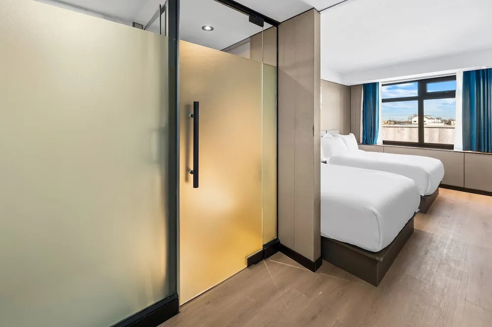 Photo - Ly New York Hotel