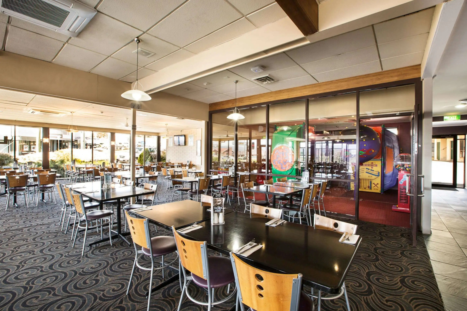 Foto - Nightcap at Riverside Hotel