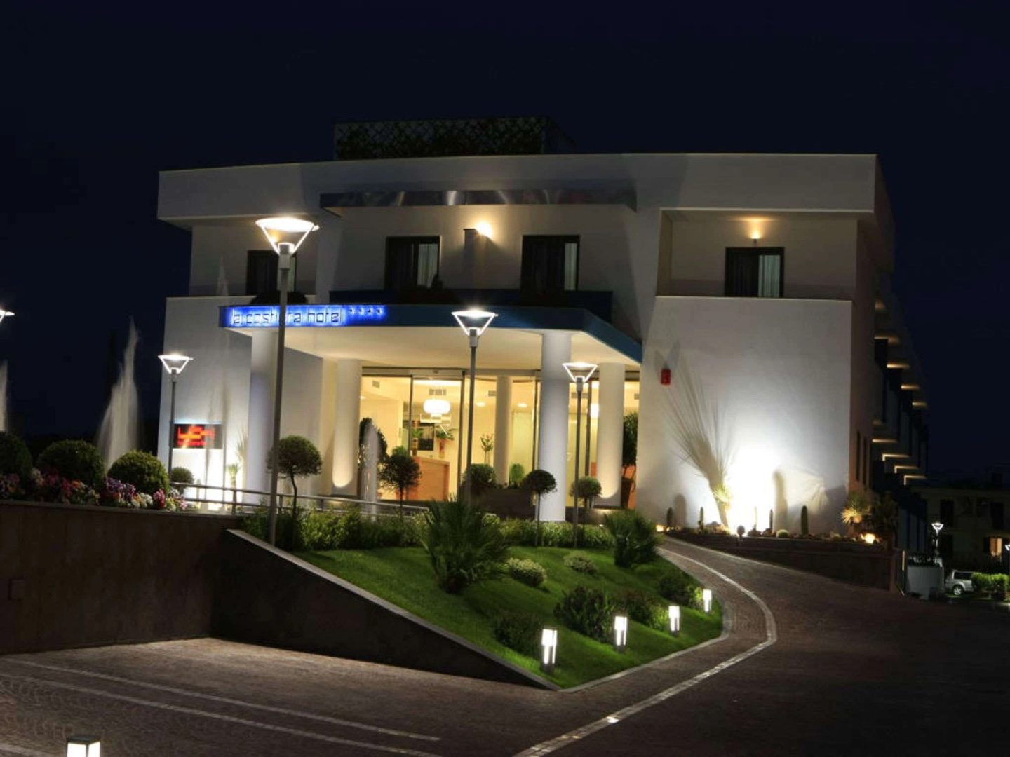 Photo - La Costiera Hotel