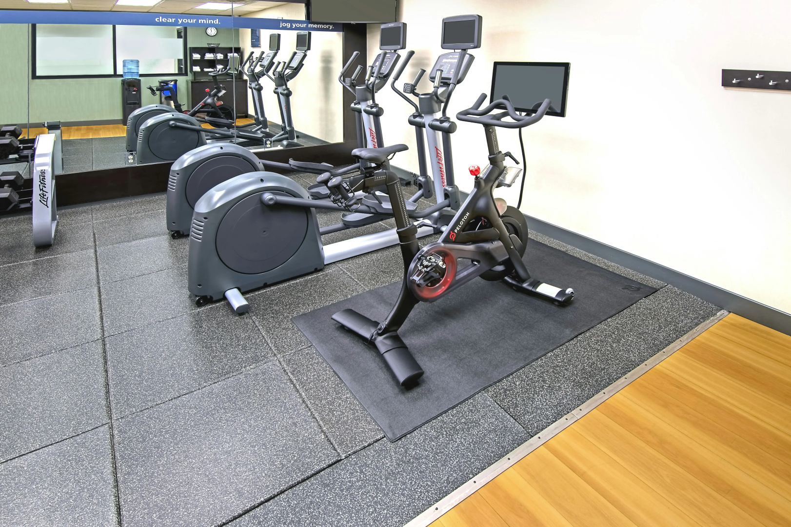 Photo - Hampton Inn & Suites Fairfield